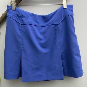 Izod golf skirt with built in shorts // size 6